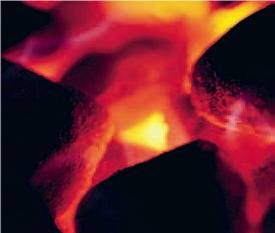 Photo de charbon en pleine combustion